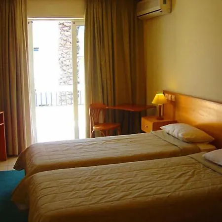 Flisvos 2* Sitia (Crete)