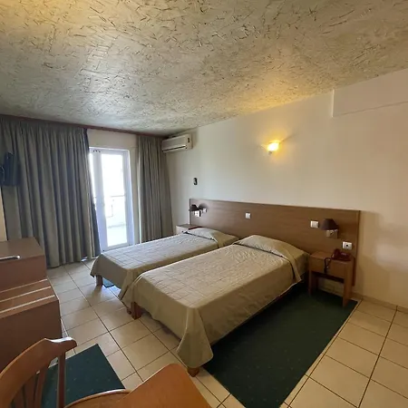 Flisvos Hotel 2*